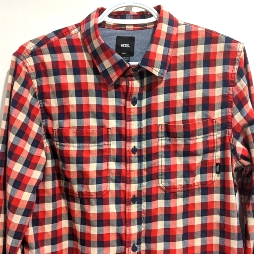 2/$20 Vans Red Plaid Button Front Shirt Small Men's